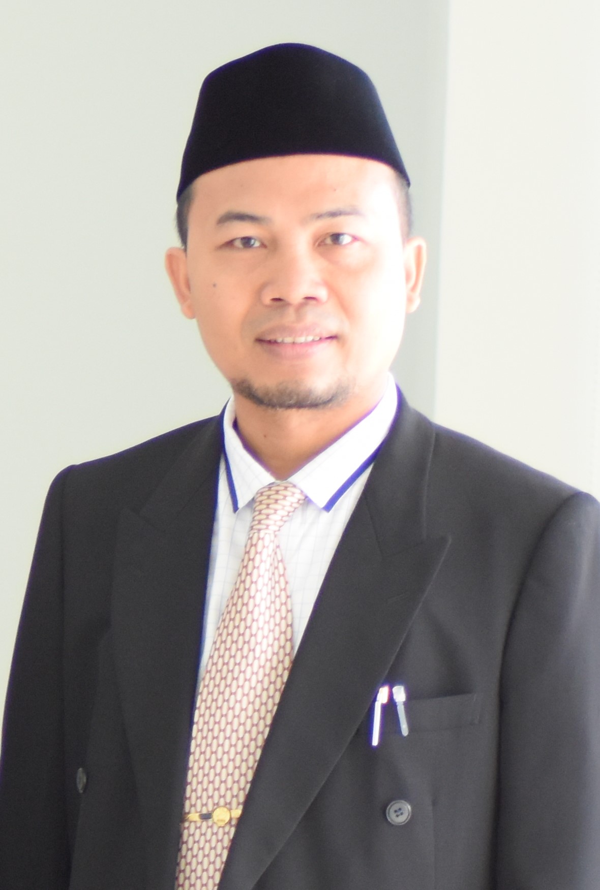 Dr. Khairul Hamim, MA